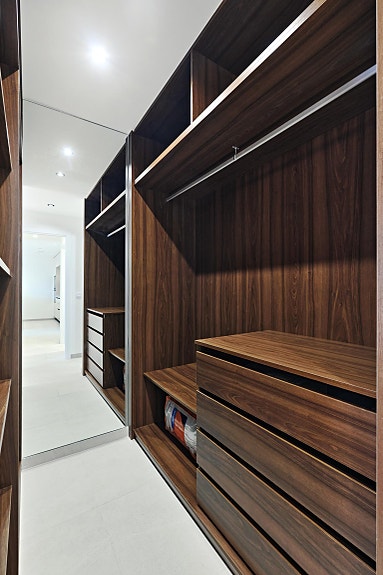 Nøkkelferdig og møblert - Havutsikt og kun 250m fra havet - Nydelig penthouse med stor takterrasse - Flott fellesområde