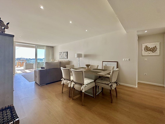 Eksklusiv penthouse med 3 soverom og 2 bad - Fellesområde med spa, trening, lekeplass og paddle baner -Panoramautsikt