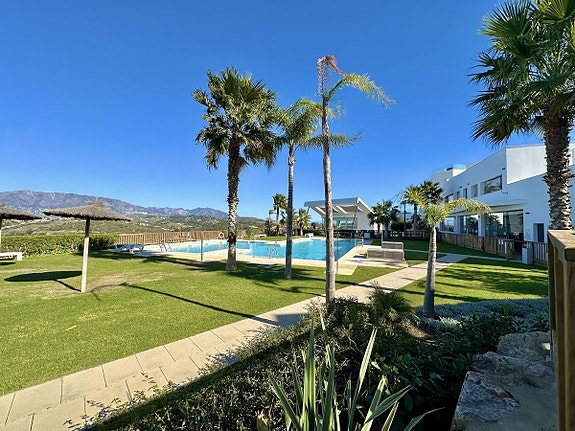 Eksklusiv penthouse med 3 soverom og 2 bad - Fellesområde med spa, trening, lekeplass og paddle baner -Panoramautsikt