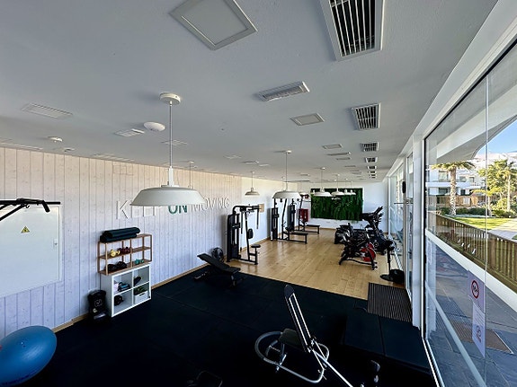 Eksklusiv penthouse med 3 soverom og 2 bad - Fellesområde med spa, trening, lekeplass og paddle baner -Panoramautsikt