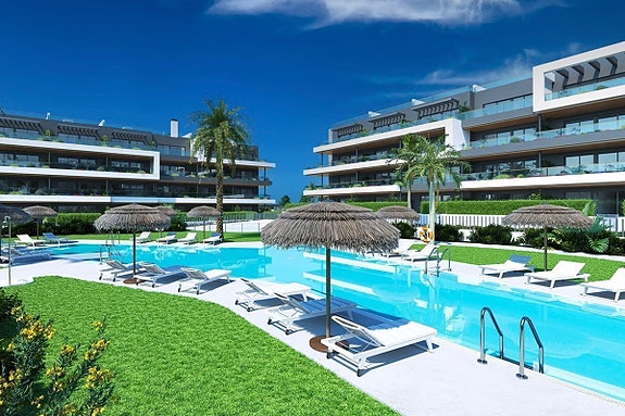 Ny luksuriøs leilighet med privat hage og terrasse | 3 soverom og 2 bad | Eksklusive fellesområder