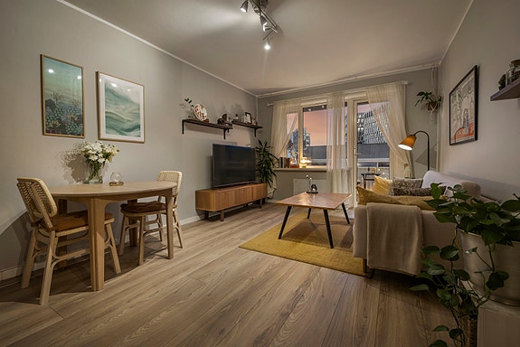 PrivatMegleren Infinita ved Bent W. Johansen har gleden av å presentere Agmund Bolts vei 56! (Foto: Marika Mørkestøl)