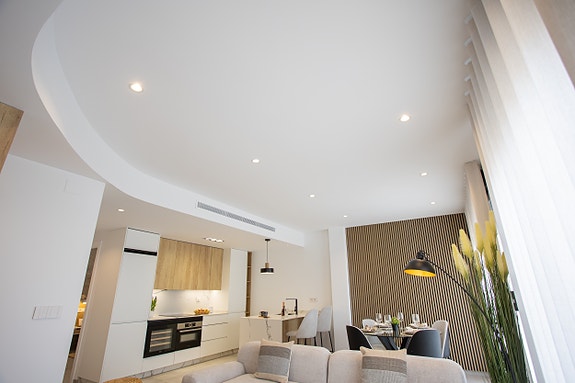 Toppmoderne leilighet med stor terrasse - 2 soverom og 2 bad - Flott fellesområde