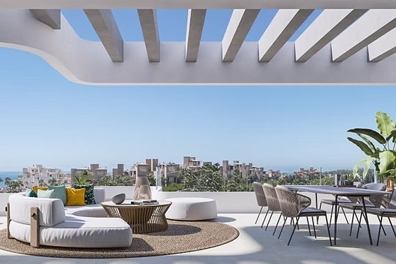 PENTHOUSE med stor takterrassse og basseng - 4 soverom - Elegante fellesområder - Nær strand og sentrum