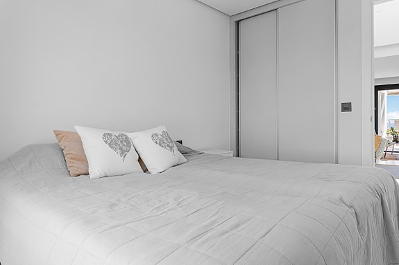 Nydelig penthouse med 3 soverom og takterrasse med panoramautsikt - Like ved stranden