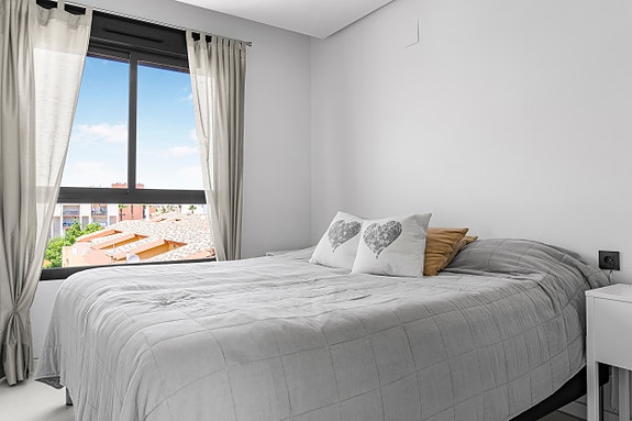 Nydelig penthouse med 3 soverom og takterrasse med panoramautsikt - Like ved stranden