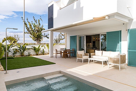 Strøken toppleilighet | Attraktiv beliggenhet | Kun 400 m til nydelig strand | Luksuriøse fellesområder