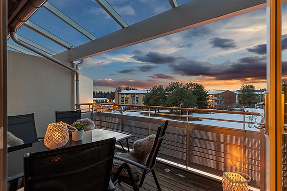 Velkommen til Rødstilkvegen 20C, presentert av Johannes Tømmerås!