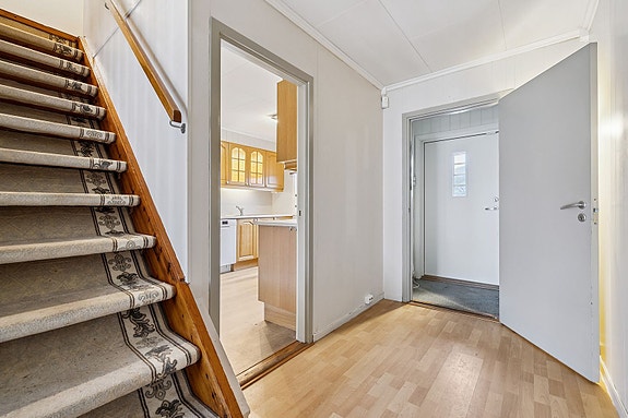 Boligen er velholdt, men oppgraderinger bør påregnes.