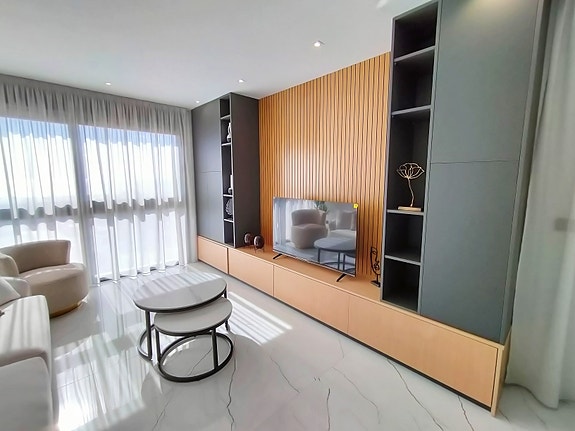 Penthouse med havutsikt | Sydvendt | Takterrasse 113m2 med basseng | Gangavstand til strand | Møbeler inkludert