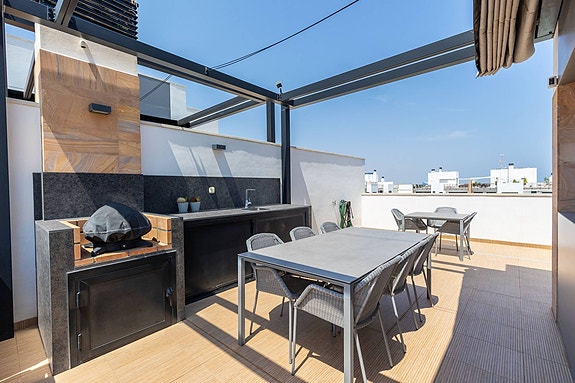 Nyhet! Sjelden mulighet | Fantastisk panoramautsikt mot havet | Penthouse leilighet med 3 soverom | Høye kvaliteter