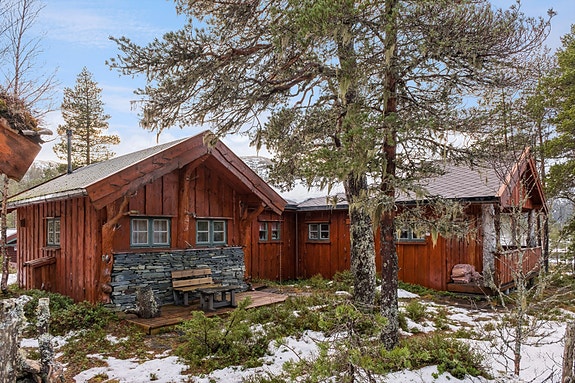 Aktiv Eiendomsmegling v/ Hallvard Fjone har gleden av å presentere Bjørnør Sør 15