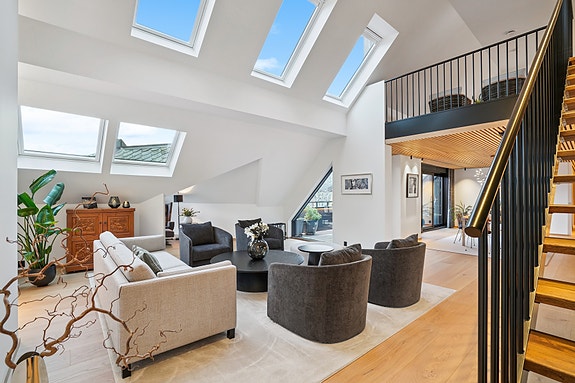 På jakt etter drømmehjemmet? Velkommen til en unik highend-leilighet som oser luksus og eleganse. Foto: Marcus Vinjevoll Sætre.