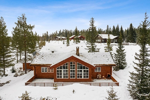 Velkommen til Søndre St. Olav 163! Hytten selges møblert.
EFKT/Pål Godager