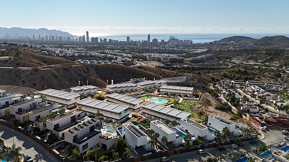 Rekkehus i nytt prosjekt med 3 soverom og store uteområder - Nær golf og strender i Finestrat