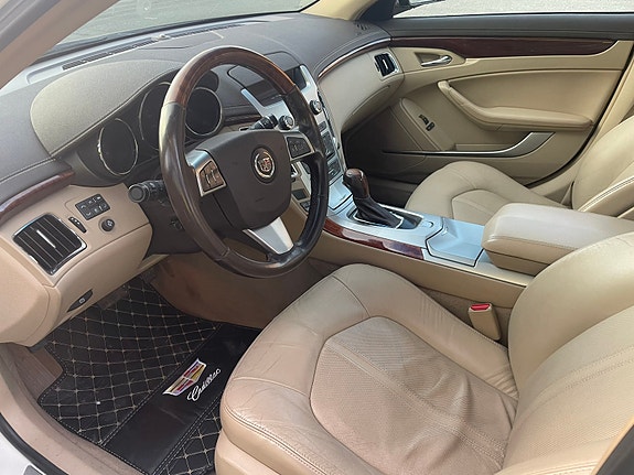 Cadillac CTS 5 of 5