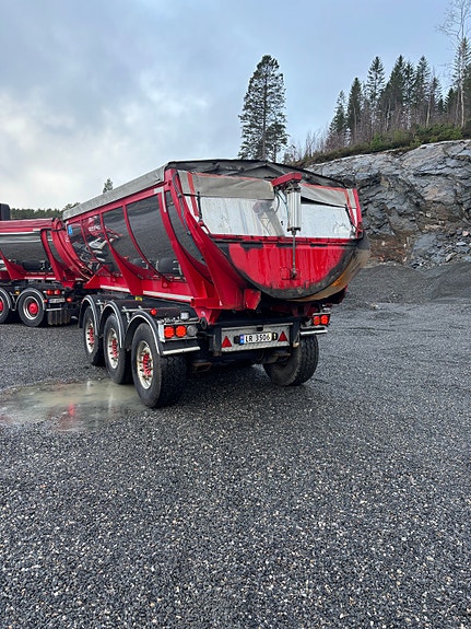 Mercedes-Benz Actros 8 of 12