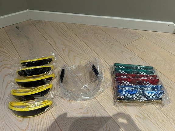 Product image 1 of 2