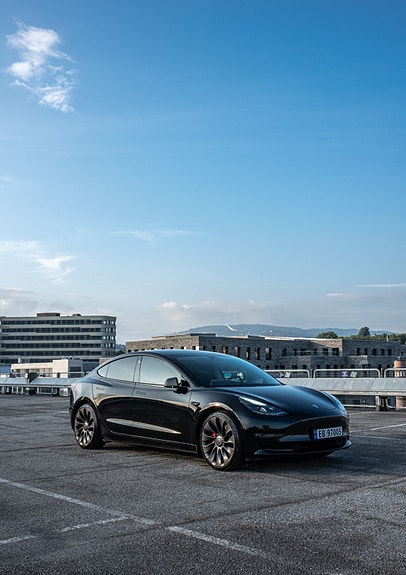 Tesla Model 3 3 of 13