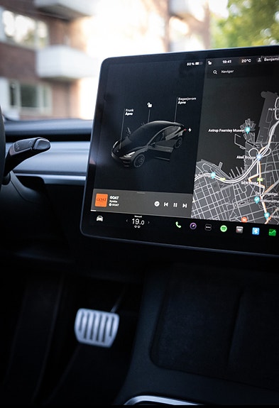 Tesla Model 3 11 of 13