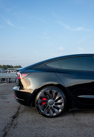 Tesla Model 3 8 of 13
