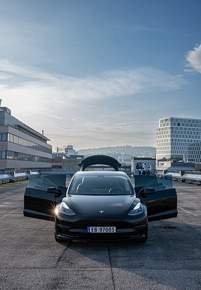 Tesla Model 3 5 of 13