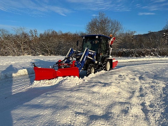 Farmtrac 26 MT 9+3 og Hytte 4 of 5