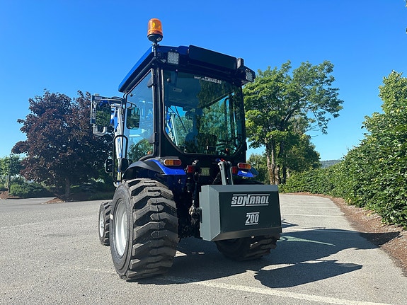 Farmtrac 26 MT 9+3 og Hytte 5 of 5