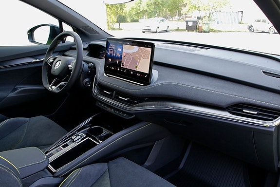 Skoda Enyaq RS 12 of 30