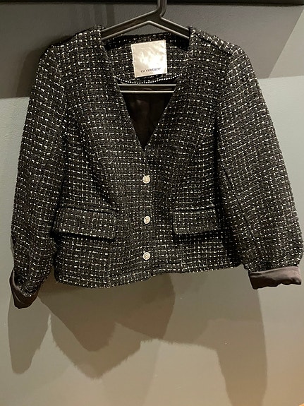 Product image 1 of 8