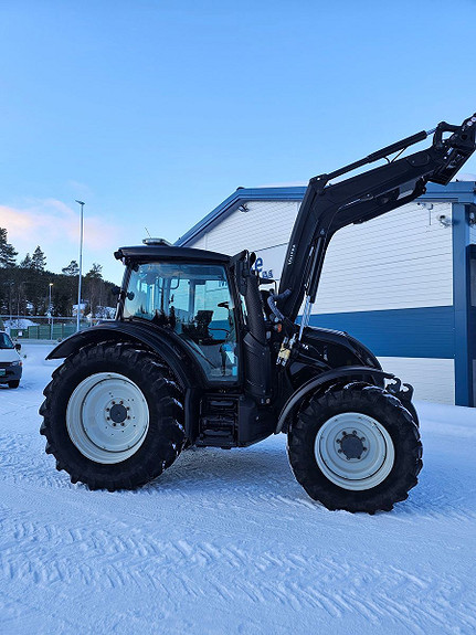 Valtra N174 Versu 2017, kr 945 000,-