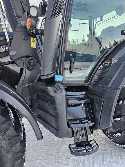 Valtra N174 Versu 2017, kr 945 000,-