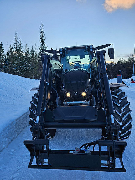 Valtra N174 Versu 2017, kr 945 000,-