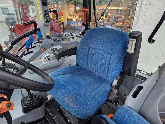 New Holland T5.115 2013, kr 385 000,-