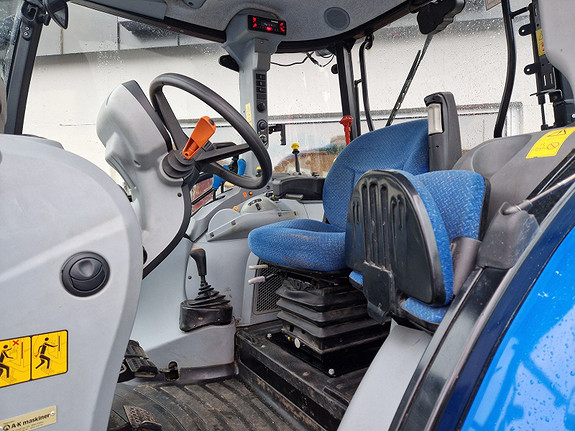New Holland T5.115 2013, kr 385 000,-
