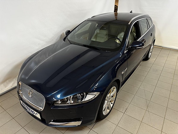Jaguar XF 4 of 20