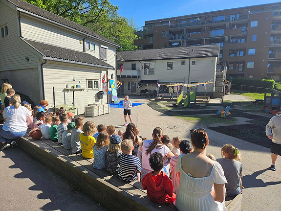 Årlig tradisjon: Dokka-lekene!