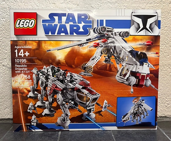 (FORSEGLET) LEGO Star Wars The Clone Wars Republic Dropship 10195 Byggesett 14+