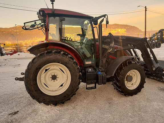 Valtra A115 2023, kr 865 000,-