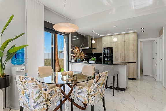 FÅ IGJEN! Penthouse leilighet | Takterrasse på 70 m2 | Nydelige fellesområder | Høye kvaliteter