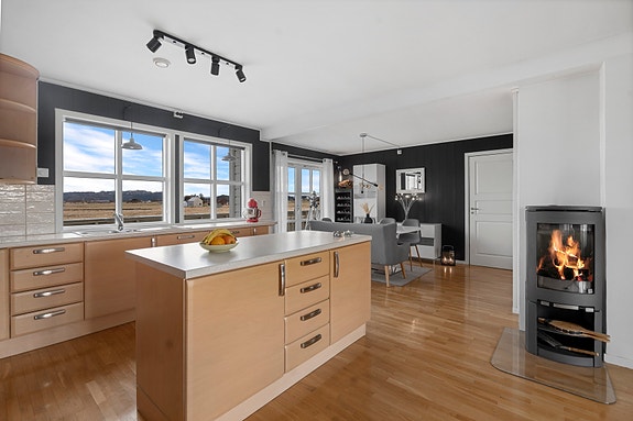 Velkommen til Ærfuglveien 13!
En innbydende og koselig enebolig i kjede