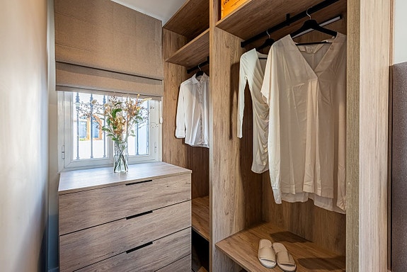 Stilfullt rekkehus nær Puerto Banús! Stor terrasse med utekjøkken | Garasje | Gangavstand til strand og restauranter!