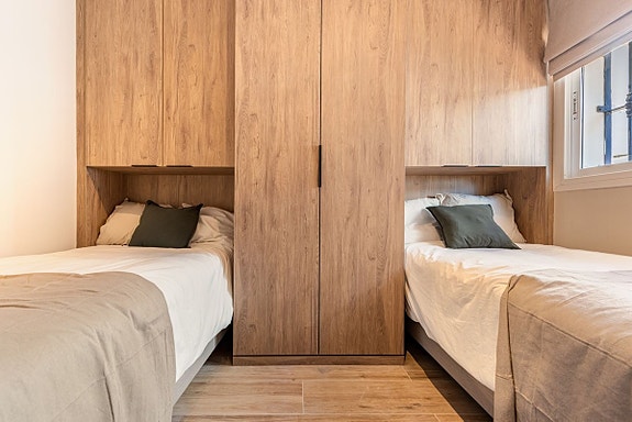 Stilfullt rekkehus nær Puerto Banús! Stor terrasse med utekjøkken | Garasje | Gangavstand til strand og restauranter!