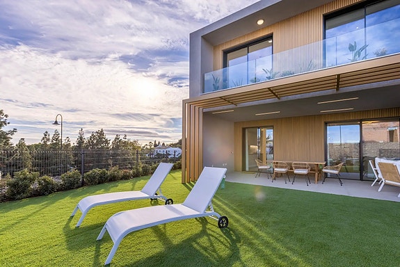 Solgt! Rekkehus med 4 soverom og 3 bad | Gangavstand til strand | Eksklusive kvaliteter