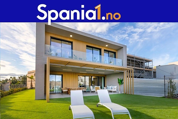 Solgt! Rekkehus med 4 soverom og 3 bad | Gangavstand til strand | Eksklusive kvaliteter