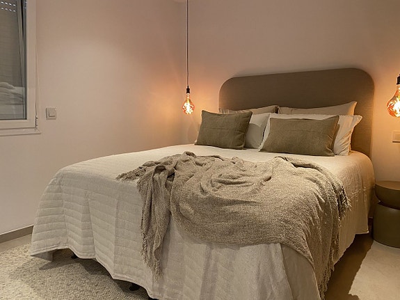 Moderne rekkehus med golfutsikt! Fullt renovert | Gated community med basseng | Eksklusiv beliggenhet ved Aloha Golf!