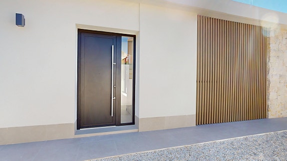 SOLGT! Eksklusive villaer i Ibiza-stil klar til innflytting | 3 store soverom | Nydelig uteområde med stor tomt