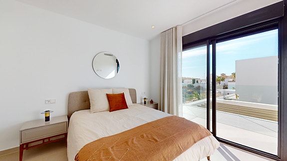 SOLGT! Eksklusive villaer i Ibiza-stil klar til innflytting | 3 store soverom | Nydelig uteområde med stor tomt