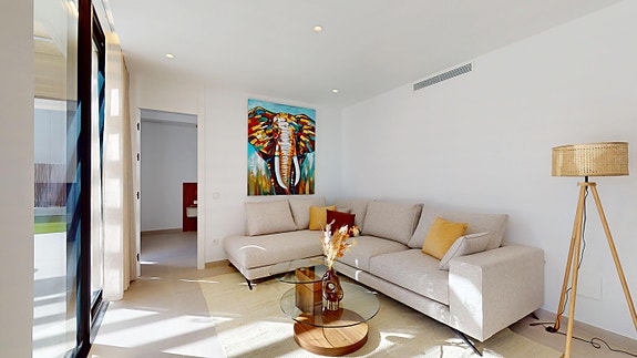 SOLGT! Eksklusive villaer i Ibiza-stil klar til innflytting | 3 store soverom | Nydelig uteområde med stor tomt