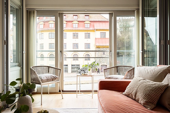 - Nordvik ved Henrik Carlyle(46856489) har gleden av å presentere Waldemar Thranes gate 72 -